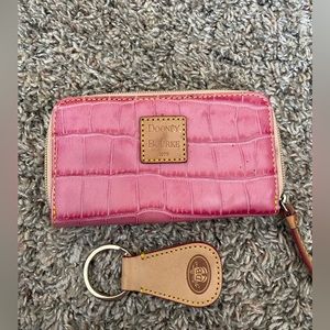 Dooney & Bourke wallet